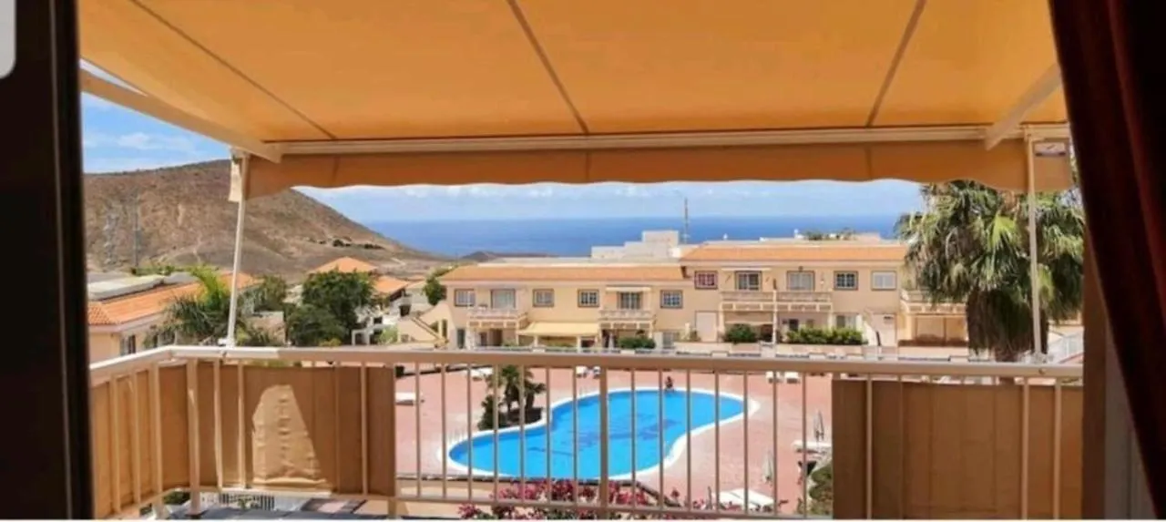 Lovely Apartment In Tenerife South Chayofa