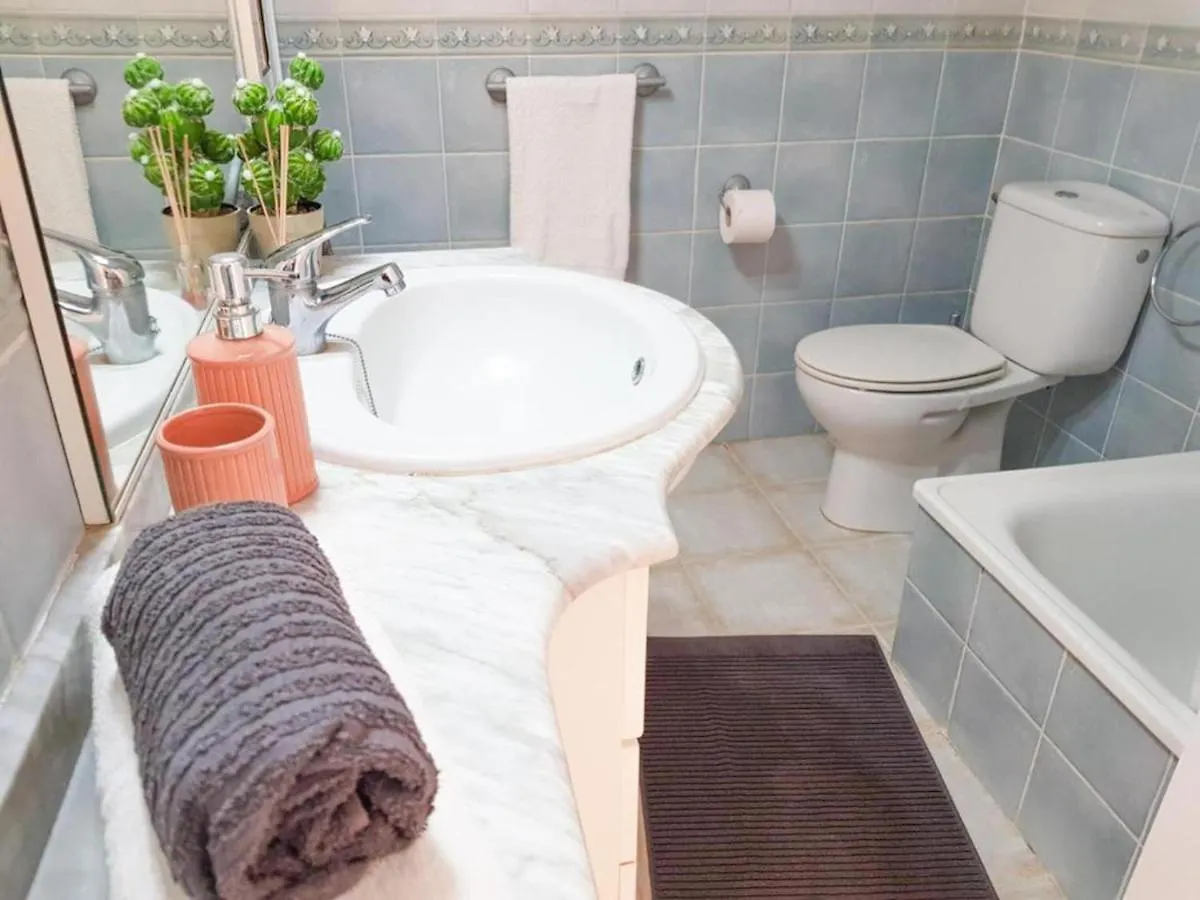 Lovely Apartment In Tenerife South Chayofa